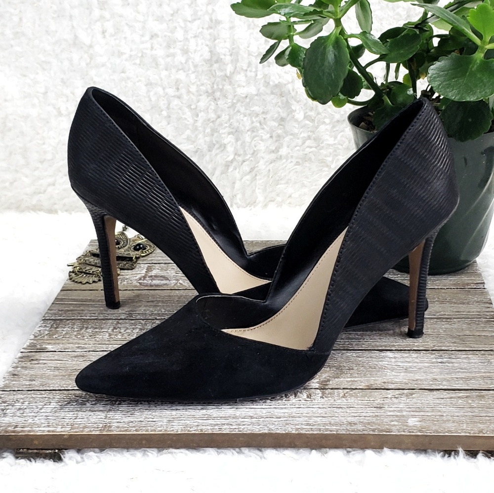 Beautiful! Vince Camuto Embossed Suede Airmosah 7